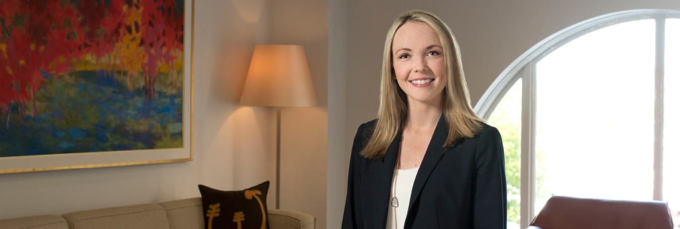 Congratulations to Kristen Evans named to Benchmark's 40 and Under Hot List! Her practice includes business and commercial litigation, labor and employment, and tort defense