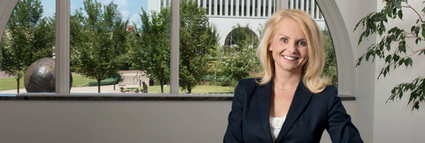 Heather Earnhart is a Tulsa female divorce attorney.