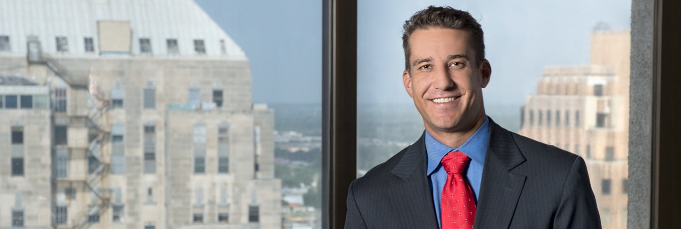 TJ Mantooth Hall Estill has an intellectual property practice focusing primarily on patent prosecution, including the drafting, enforcement, and defense of patent rights. Through his career, he has worked with inventors 